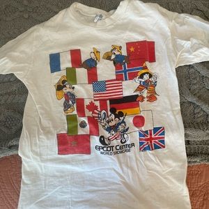 Vintage Disney Epcot T-Shirt